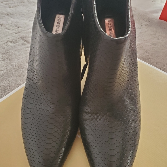 Bcbg leather booties - Picture 3 of 4